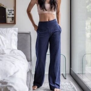 Lunya Cool High Rise Navy Blue Wide-Leg Athleasure Travel Casual Pants Sz S
